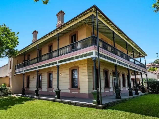 Fenwick House in East Ballina has hit the market and is set to go to auction in February. It is being marketed by Ray White Byron Bay.