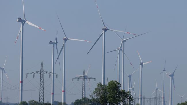 The Victorian and NSW governments have struck deals to keep coal-fired power stations open for longer than owners intended amid growing concerns about power shortages. Picture: Sean Gallup/Getty Images