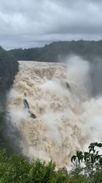 Jaw-dropping video before and after Cyclone Jasper