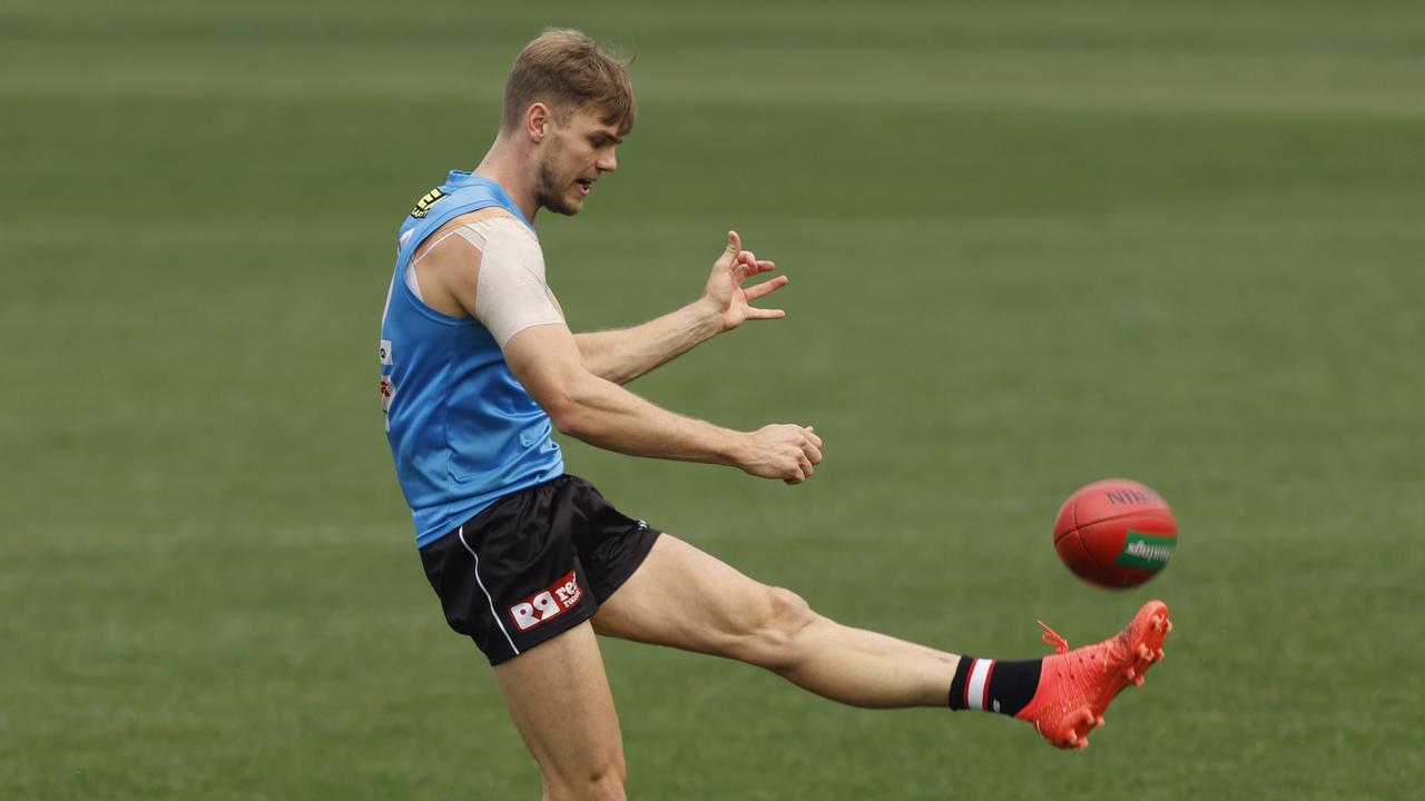 Mason Wood trained with his shoulder strapped on Thursday. Picture: Darrian Traynor / Getty Images