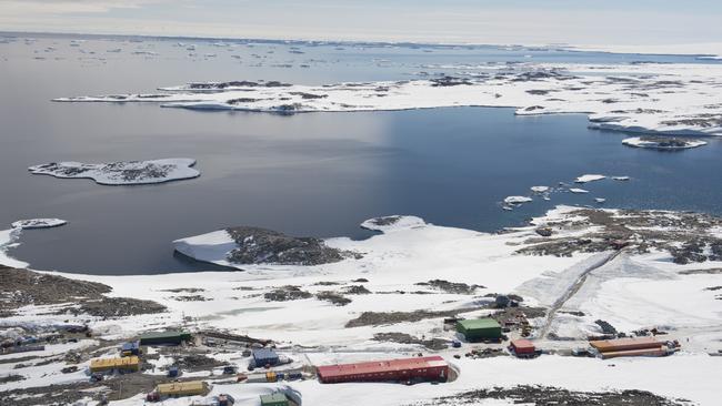 Aerial view of Casey research station. Chris Crerar/Australian Antarctic Division (AAD).