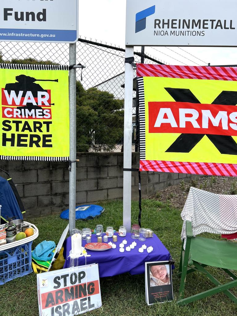 A "peace vigil" has been held outside Maryborough's Rheinmetall munitions factory.