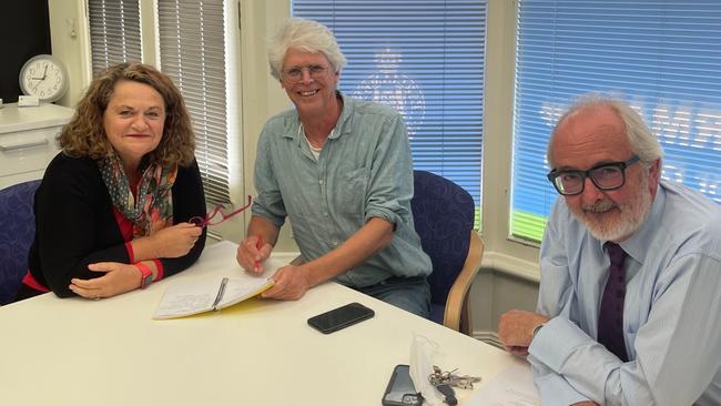 Wendy Tuckerman meets with McComas Taylor and Mark Bradbury of the Friends of the Goulburn Crookwell Rail Trail.