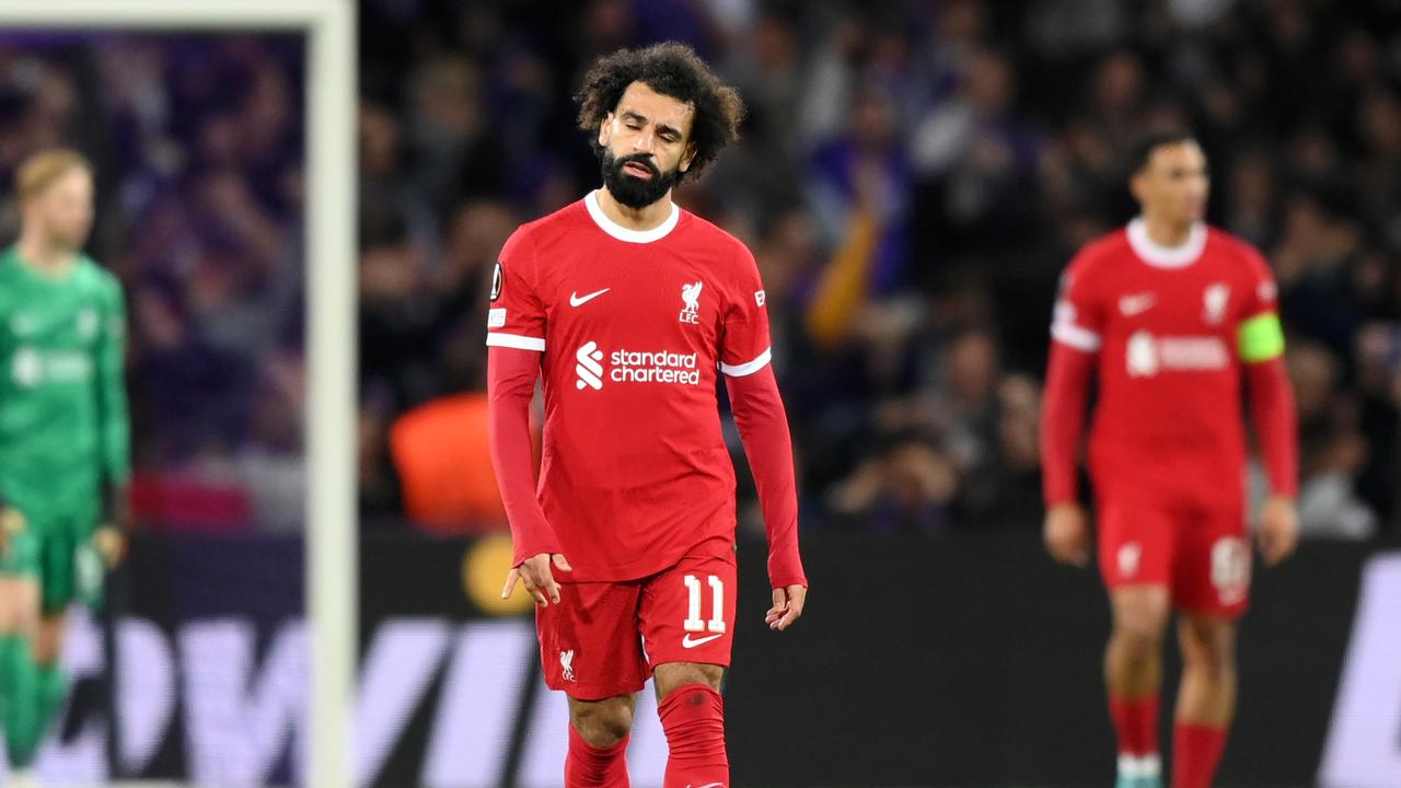 TOULOUSE, FRANCE - NOVEMBER 09: Mohamed Salah of Liverpool looks dejected after the team conceded their second goal during the UEFA Europa League 2023/24 match between Toulouse FC and Liverpool FC at Stadium de Toulouse on November 09, 2023 in Toulouse, France. (Photo by Justin Setterfield/Getty Images)