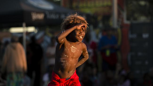 Bungul time begins with the famed Red Flag Dancers from Numbulwar. Picture: NewsWire / Glenn Campbell