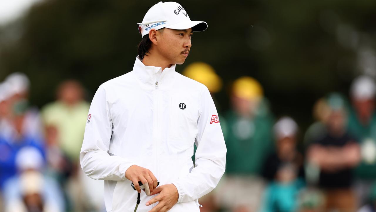 Min Woo Lee with a finger on his right hand heavily bandaged (Photo by Maddie Meyer/Getty Images)