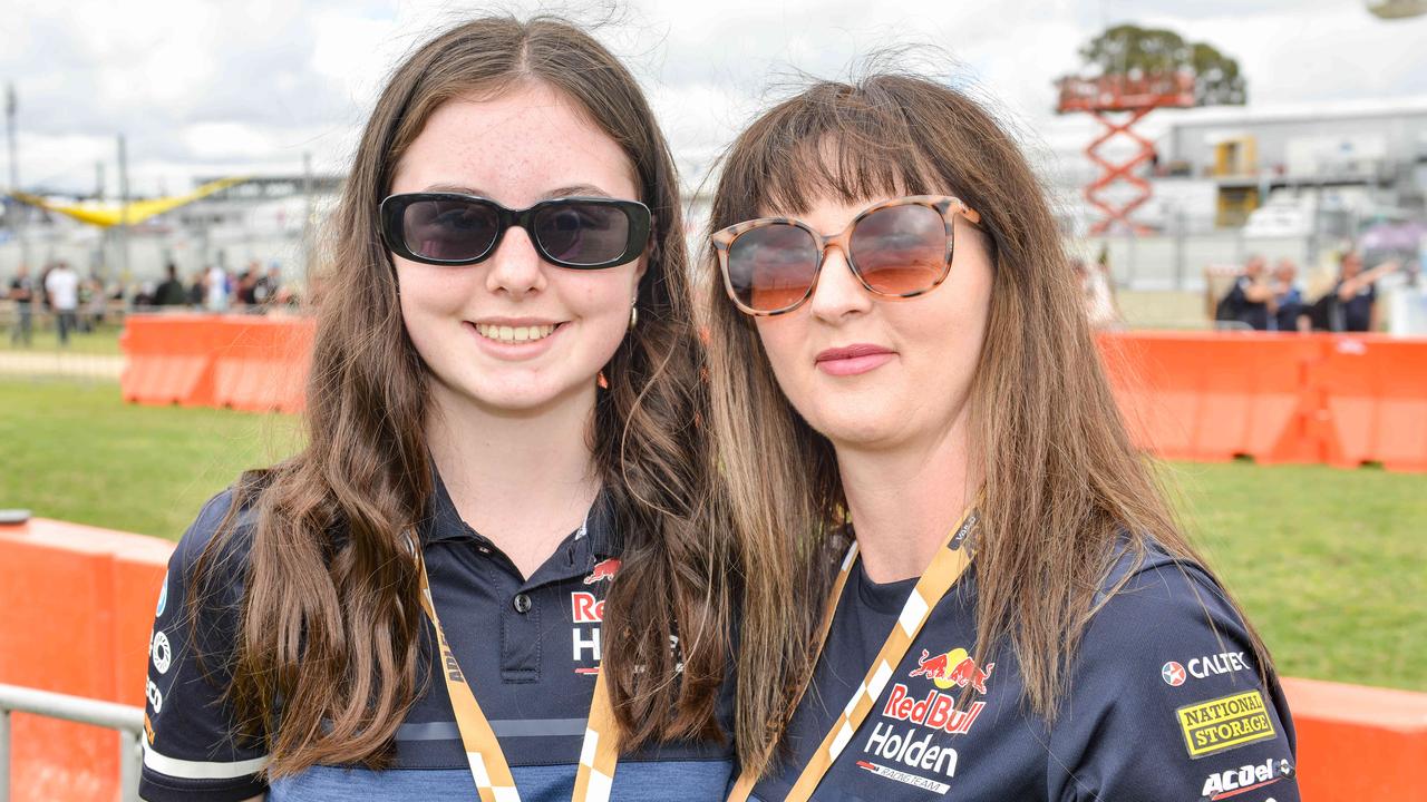 Fans at the Vailo Adelaide 500. Picture: Brenton Edwards