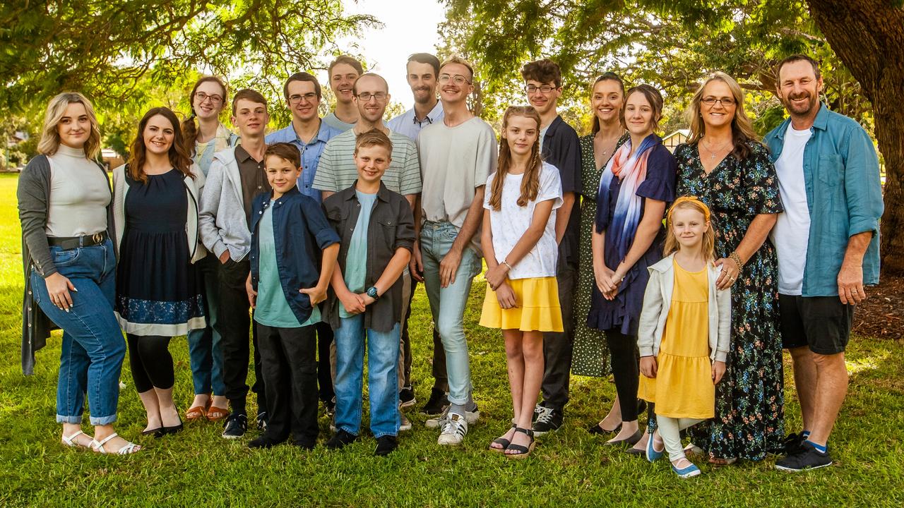 Supplied image of Jeni and Ray Bonell with their sixteen children, nine of who still live at the family home.