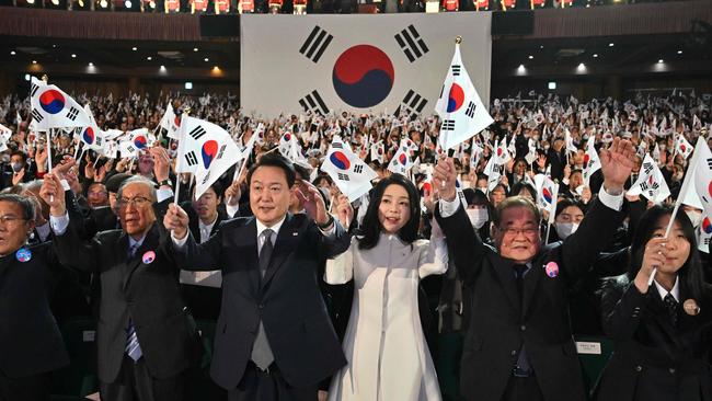 South Korea's President Yoon Suk Yeol (3rd L) and his wife Kim Keon Hee (3rd R). Picture: Jung Yeon-je/AFP