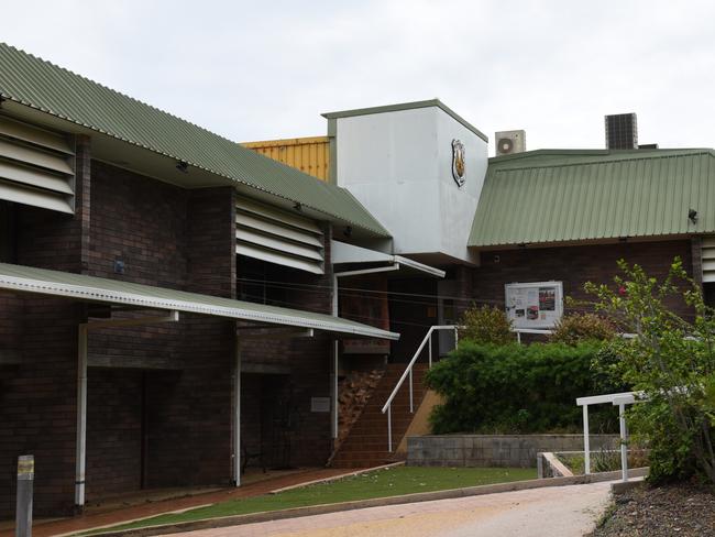 Katherine council may have to vacate leaky HQ for upcoming wet