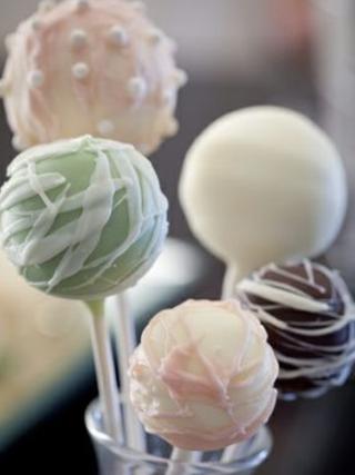 There will also be cakepops.