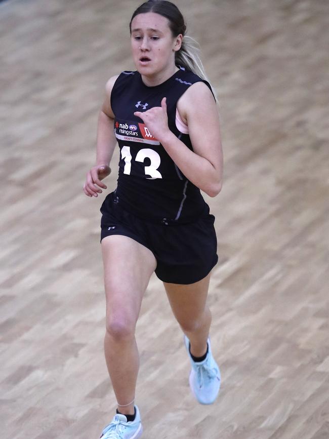 Hannah Munyard completes the yoyo test during the 2019 AFLW Draft Combine at Margaret Court Arena on October 2, 2019 in Melbourne. Picture: DYLAN BURNS/AFL PHOTOS VIA GETTY IMAGES