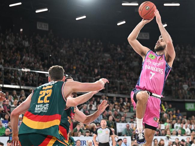 Breakers guard William McDowell-White is popular in NBL free agency. Picture: Steve Bell/Getty Images.