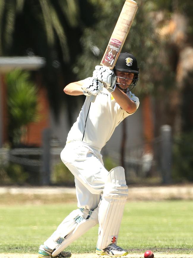 Leigh Sheridan in action for Sunshine United. Picture: Hamish Blair