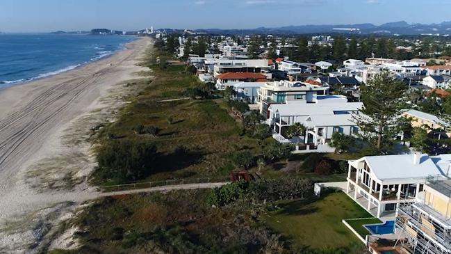 Drone footage of Millionaires' Row, Mermaid Beach. Photographer: Glenn Hampson