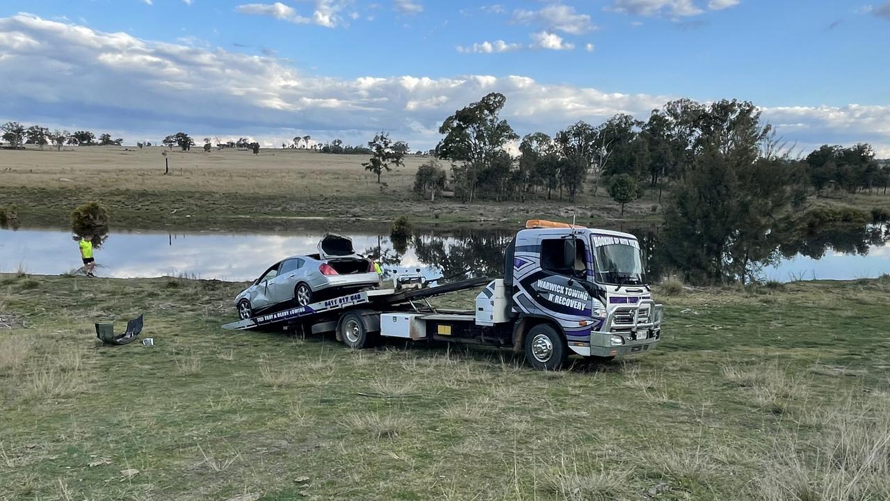 Stolen car being towed from Leslie Dam. Photo: Madison Mifsud-Ure / Warwick Daily News