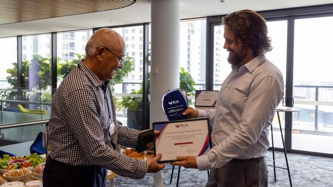 Co-researcher Yuejen Zhao accepted the 2023 Medical Journal of Australia Award for Excellence in Medical Research on behalf of his team with NT Health CEO Marco Briceno.