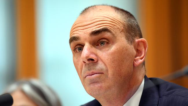 Australian Prudential Regulation Authority chairman Wayne Byres has announced he will step down at the end of October. (AAP Image/Sam Mooy)