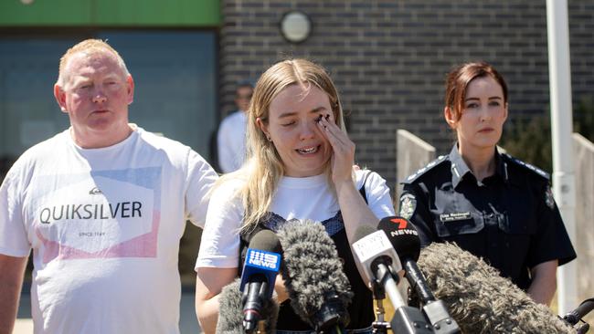 Samantha’s daughter Jess Murphy and husband Mick Murphy, speak to media outside Ballarat West Police Station, with Inspector Lisa MacDougall. Picture: NCA Newswire / Nicki Connolly