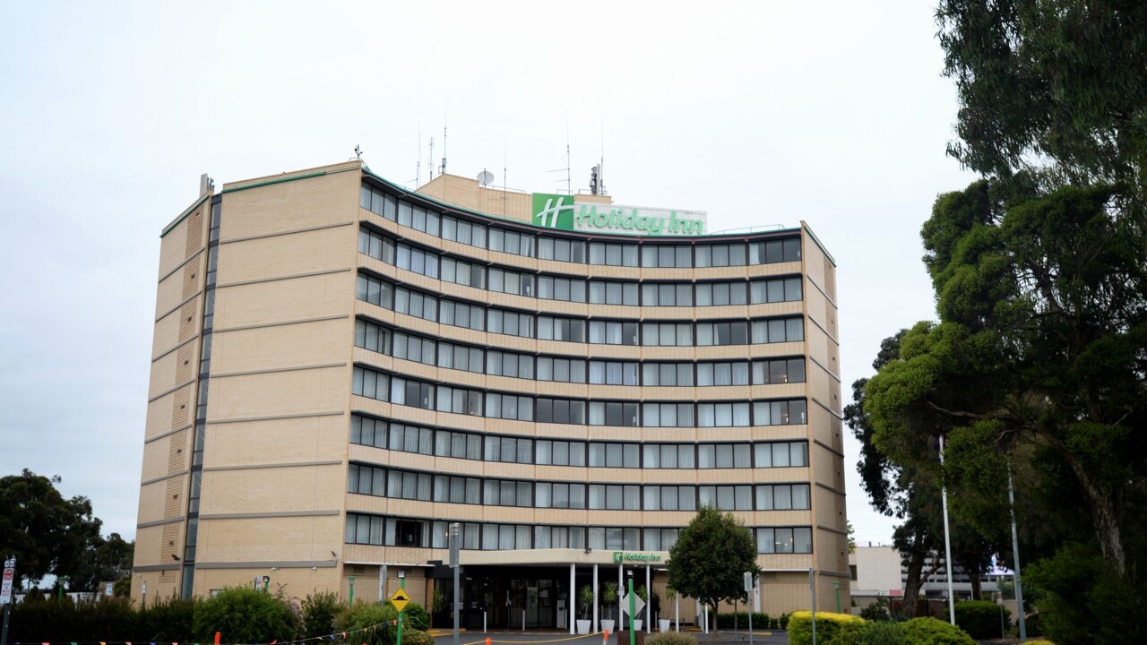 Nebuliser believed to be at centre of Melbourne's hotel quarantine cluster