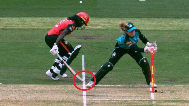 Deandra Dottin is run out in bizarre circumstances.