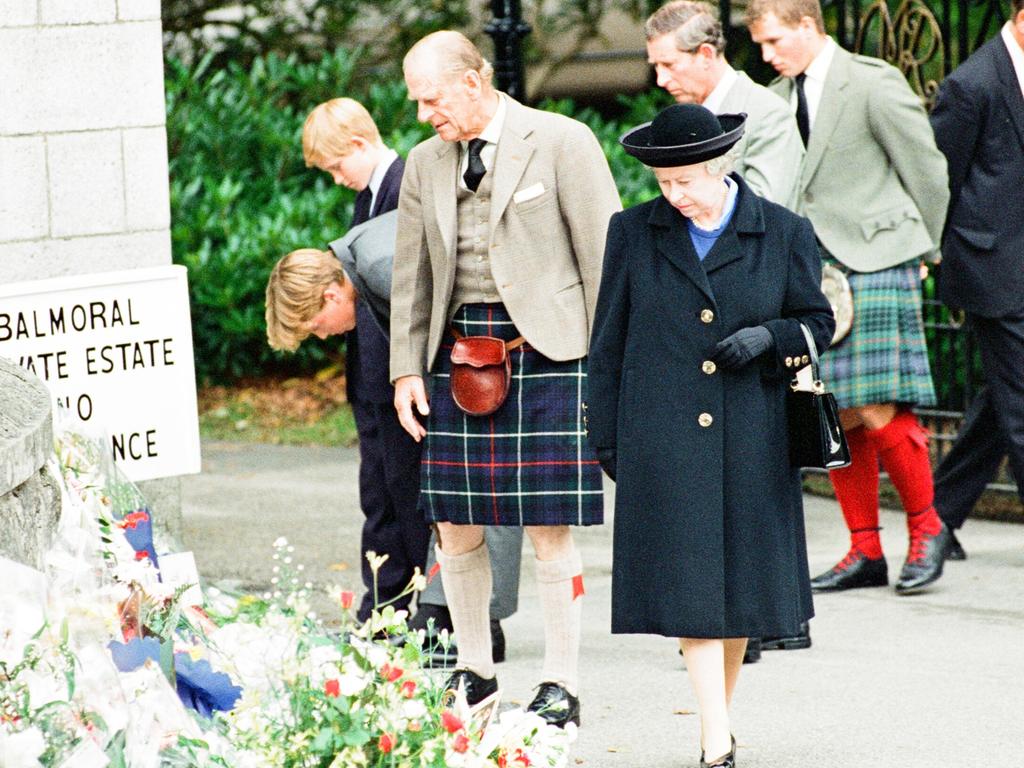 Outside Balmoral Castle after Diana’s death. Picture: state, Robert Patterson/Mirrorpix/Getty Images
