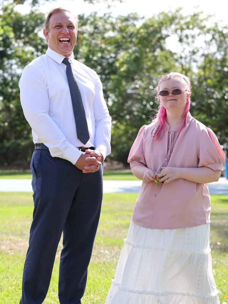 Premier Steven Miles meets first-time voter Lily Ramm near Mango Hill State School. Picture: Adam Head