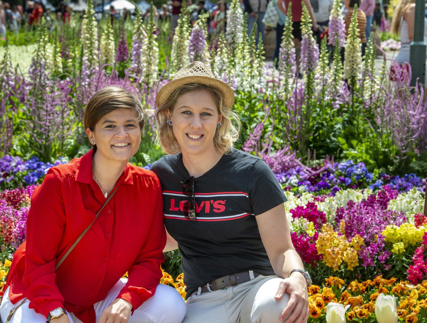 Jana Goelz (left) and Leisa Windley