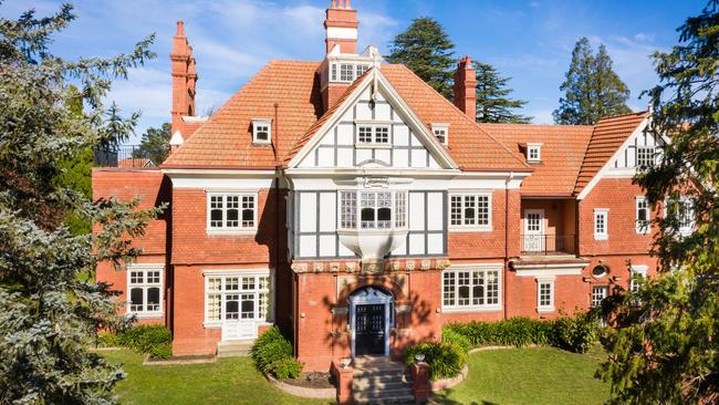 The heritage-listed Anglewood House, in the NSW Southern Highlands, is on the market for the first time in decades