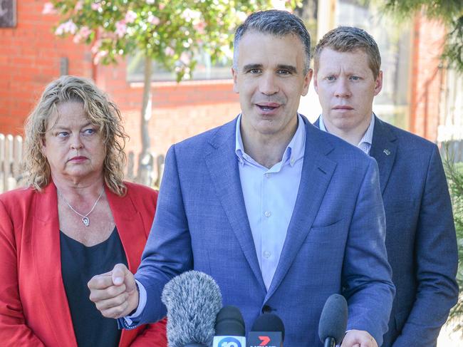 ‘Spending like Kardashian’: Lucas slams ALP pledge as Premier brags