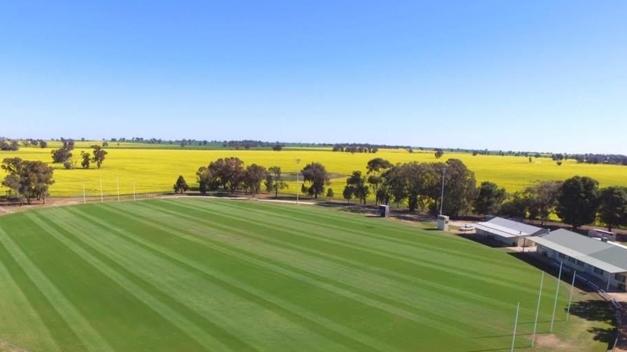 Country footy: Canola crop yields results for Osborne Football Club ...