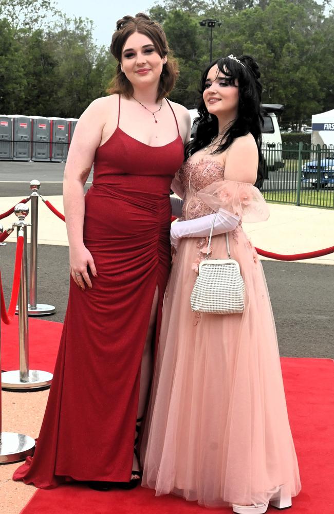 Ruby Cleland and Elizabeth Maclean at Pacific Lutheran College's 2023 formal. Picture: Tegan Annett