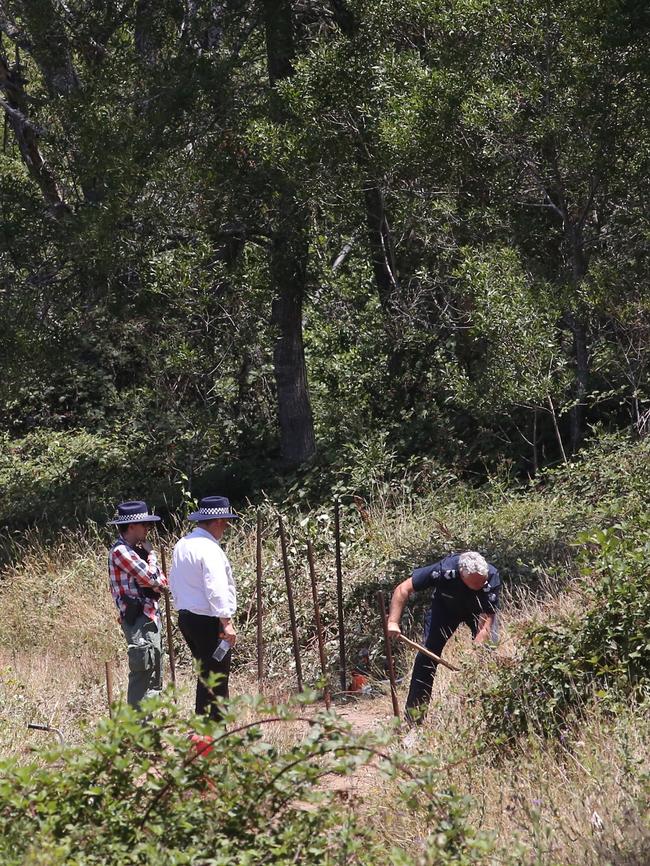 Police examing the site were Karen Chetcuti's body was found.