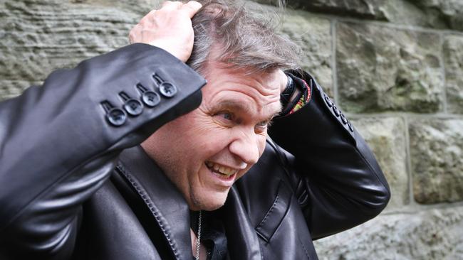 US singer Meat Loaf has launched a strident attack on the AFL.