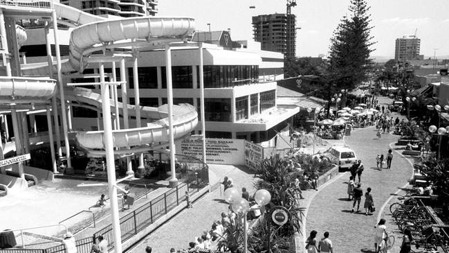 Grundy's Entertainment Centre and Cavill Ave Mall, Surfers Paradise, 1980s