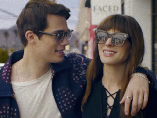 Anne Hathaway and Nicholas Galitzine in a scene from The Idea Of You.