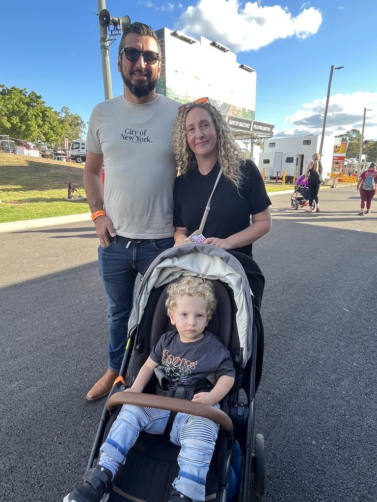 Mem, Tiff and Zion at the Fraser Coast Show.