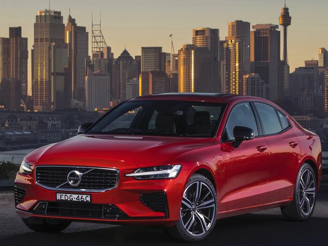 Photos of the 2019 Volvo S60