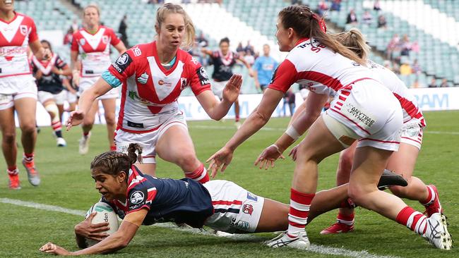 Roosters Taleena Simon scores her second try during the Sydney Roosters v St George Dragons Women's NRL match at Allianz Stadium, Sydney. Picture: Brett Costello