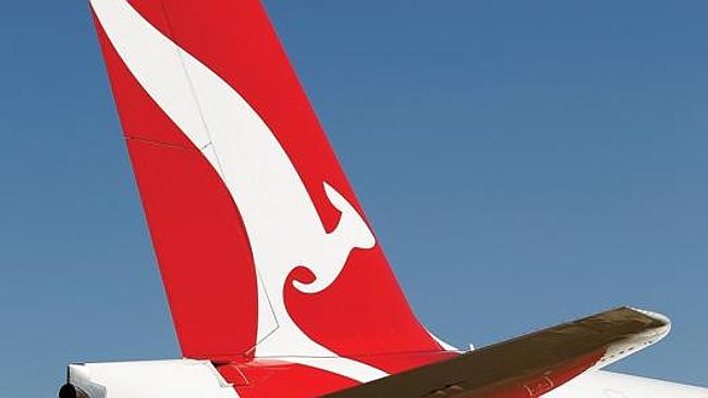 Qantas smashes expectations