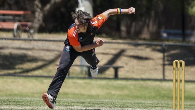 CSB: Tim Mulholland bowling for Bonbeach. Picture: Valeriu Campan