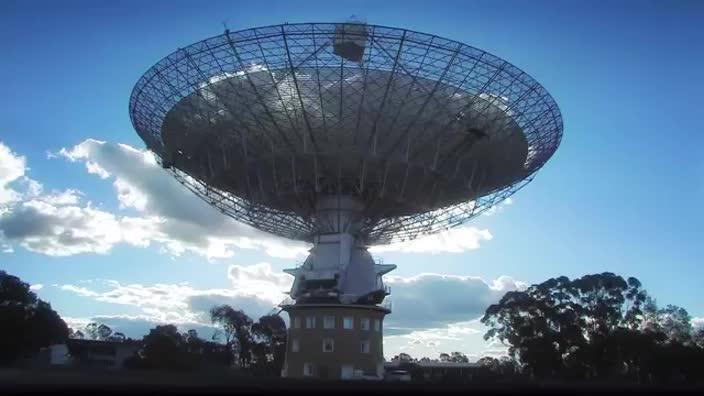 A population of fast radio bursts at cosmological distances. Video from Swinburne University.