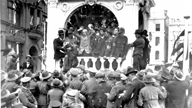 Then-prime minister Billy Hughes campaigns in Sydney's Martin Place for World War I conscription in 1916. Picture: Australian War Memorial