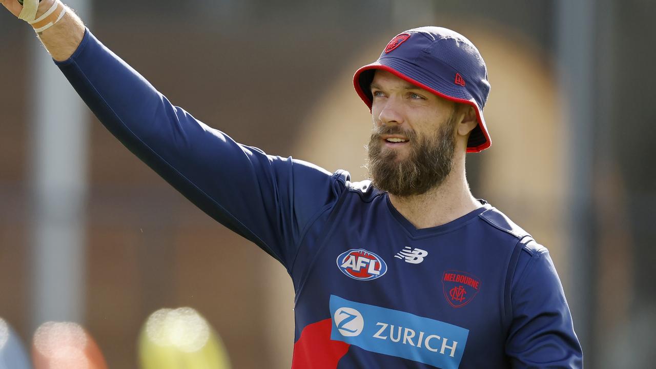 SuperCoach stats dossier: Top captain picks for round 10