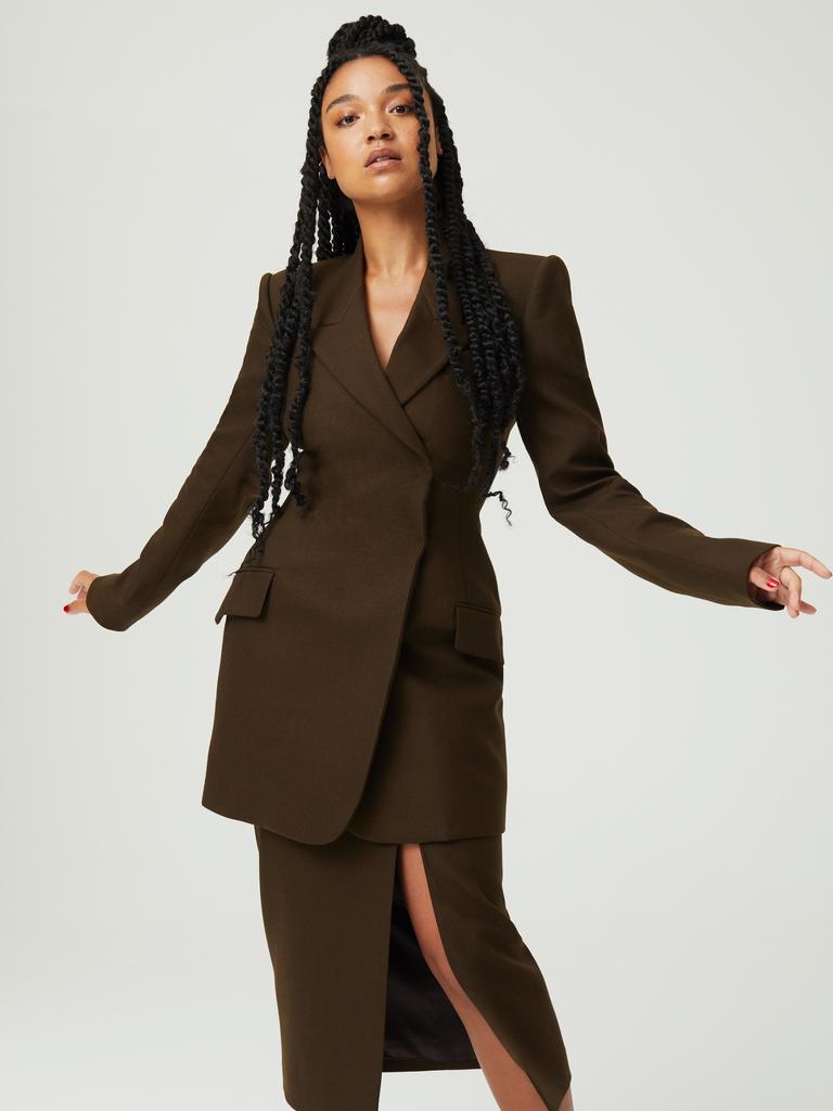 Aisha Dee ‘I didn’t fit the mould of an Australian girl’ The Mercury