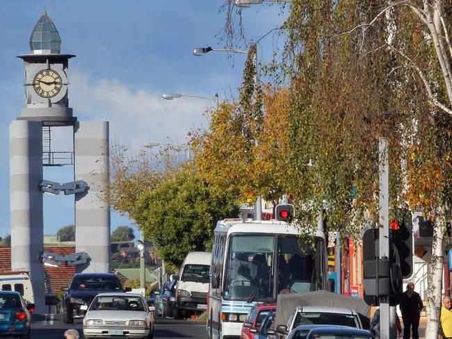 Saturday Magazine Tassie Towns, historic Ulverstone a town on the north west coast of Tasmania, Australia, it lies at the mouth of the Leven River, on Bass Strait, main street without parking meters