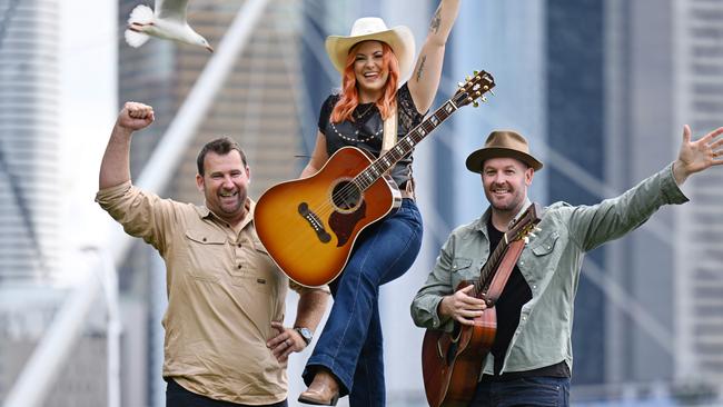 21/10/2024: (L-R) Daryl Raven , CEO Old Music Trails, and Country music artists  Taylor Moss and Brad Butcher, at the the launch of Queensland Music Festival's Outback Trails, at South Bank, Brisbane. pic: Lyndon Mechielsen/Courier Mail