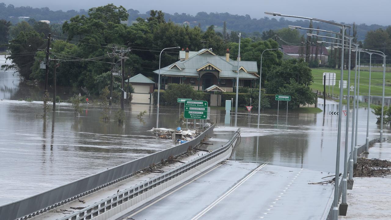 $137m Windsor Bridge flood ‘resilience’ cut to one-in-three year event ...