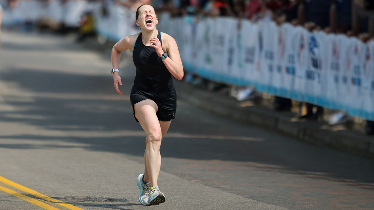 Mary's after-work run turned to disaster, as the super-spicy noodles she had for lunch worked their way through her delicate Danish system. Pic via Getty Images.