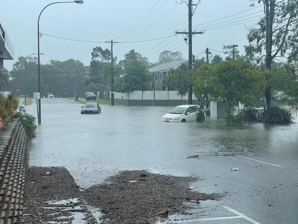 Taylor St, Pialba during the wild weather brought by ex-Tropical Cyclone Albert. Photo: Phillip Fynes-Clinton